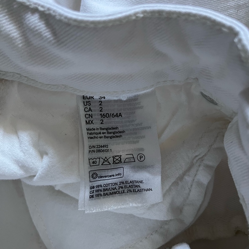 H&M Straight Leg High Waist Jeans - Picture 4 of 4